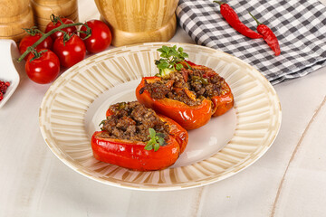 Bell pepper stuffed minced meat