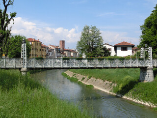 Fototapeta na wymiar bridge in iron over the River Bacchiglione in Vicenza City in Northern Italy
