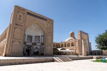 Fototapeta na wymiar Chor-Bakr memorial complex, Bukhara, Uzbekistan. Minaret
