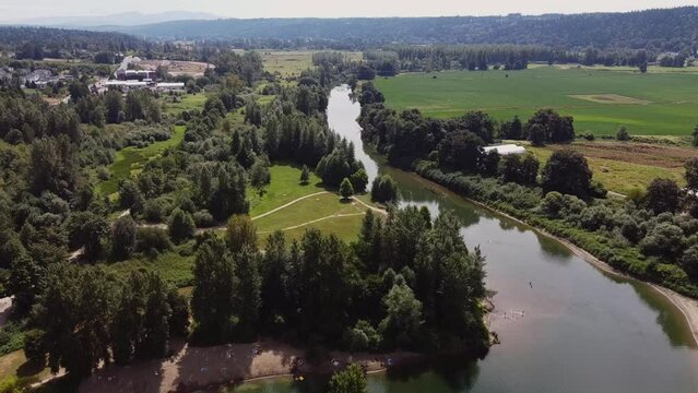 River winding through Duvall, WA in the Snoqualmie Valley