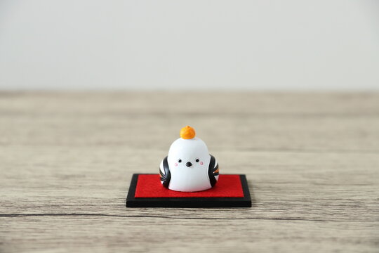 シマエナガの鏡餅