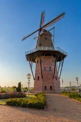 In the city of Holambra there is a replica of the Dutch mill, Holambra is the main flower producer...