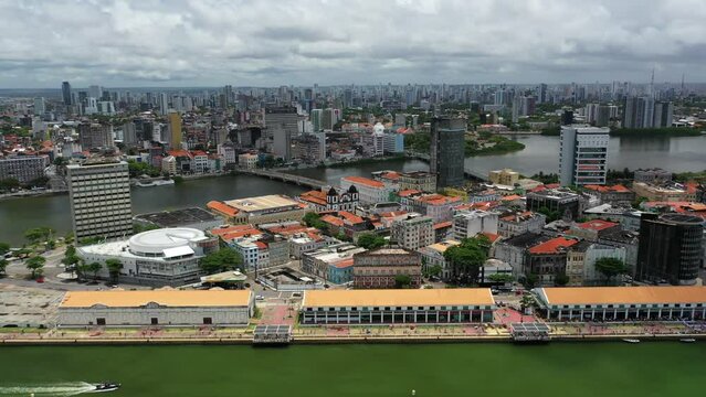 Marco Zero do Recife na Regata Recife Fernando de Noronha Visto de Cima com Drone 4k - Pernambuco - Nordeste - Brasil