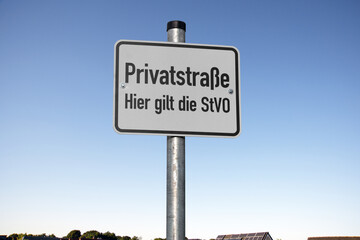 Hinweisschild, Privatstraße - obrazy, fototapety, plakaty