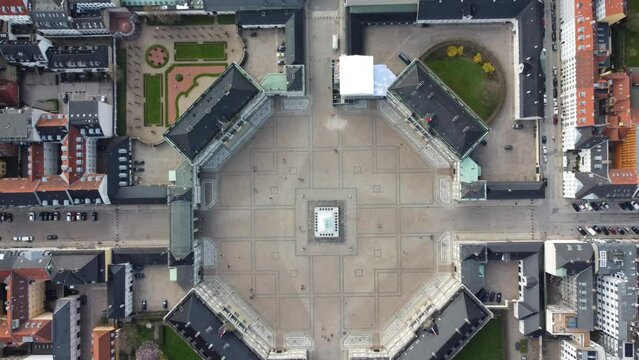 Vue a&eacute;rienne panoramique de la ville capitale Copenhague avec la place amalienborg et l'&eacute;glise frederik, Danemark, Europe