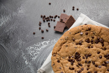 Pie pye de nutella cookie torta con chispas de chocolate comida dulce postre - obrazy, fototapety, plakaty