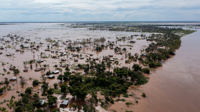 intense tropical Cyclone Idai has made landfall in Mozambique&rsquo;s Sofala region close to the city of Beira, causing severe damage with its strong winds and severe flooding in Mozambique