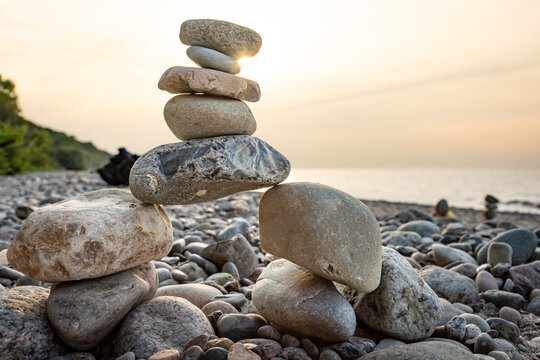 Steinturm am Strand