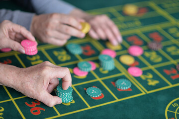 hand of the player making the bet in a casino