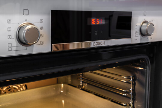Bosch electric oven in the kitchen