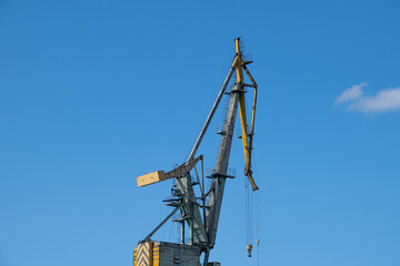 crane in the port