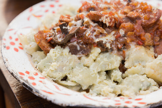 Ravioles con salsa 