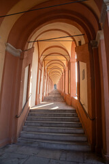 Portici di San Luca, patrimonio Unesco, città di Bologna, Emilia Romagna - obrazy, fototapety, plakaty