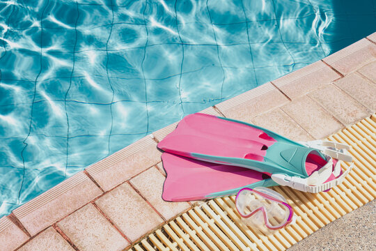 Fin and mask for snorkeling and scuba diving