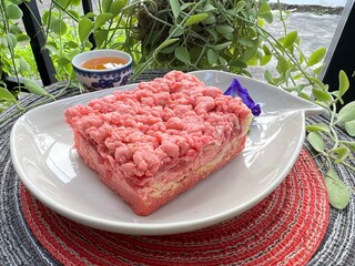 Lychee mixed Rose and Raspberry protein bar cake