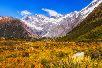 NT Mt Cook Vale rocks grass