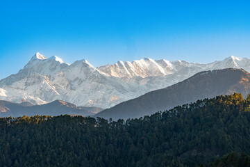 Fototapeta na wymiar Gwaldam Mount Trishul Uttarakhand India 