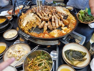 food, buffet, restaurant, market, meal, salad, dinner, vegetable, lunch, dish, cuisine, delicious, table, meat, plate, healthy, fresh, catering, chicken, tasty, green, traditional, red, cooking, 