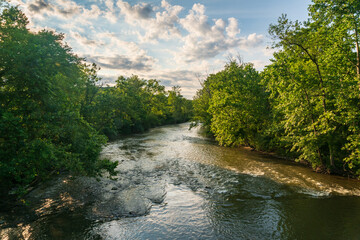 Fototapeta na wymiar The Cuyahoga River at Cuyahoga Valley National Park in Ohio