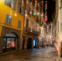 Fototapeta na wymiar Ancient Bergamo street illuminated for Christmas