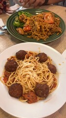 spaghetti with sauce