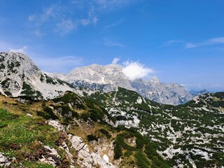 Fototapeta na wymiar Hiking in Julian Alps