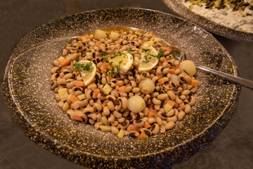 Delicious black-eyed dried black-eyed peas salad with vegetables.​
