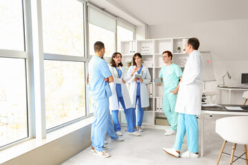 Team of doctors communicating in clinic