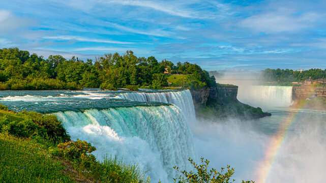 Niagara Falls nice sunny cloudy day 