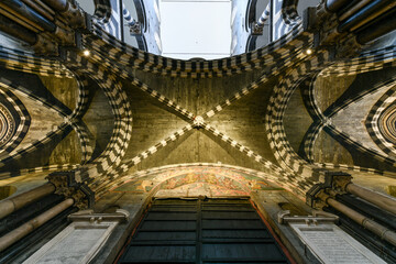 Saint Lawrence Cathedral - Genoa, Italy - obrazy, fototapety, plakaty