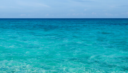 Fototapeta premium Serene Blue Waters and Sky Blend in Perfect Harmony