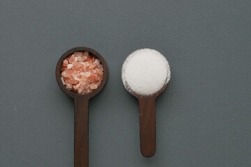 comparing Raw dried pink Himalayan salt with white salt 