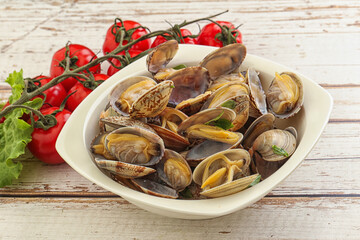 Vongole shellfish mollusc clem with butter