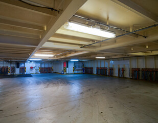 reset lashing belt on a big roro ship