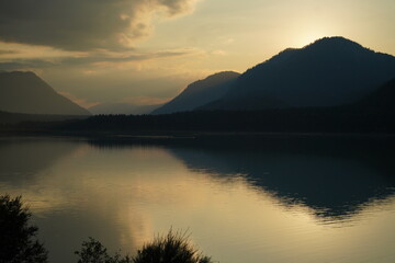 Abendstimmung am Sylvensteinspeicher