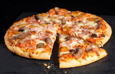 Pizza Carbonara