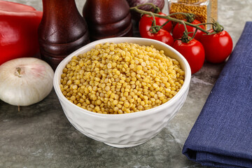 Dry ptitim heap in the bowl