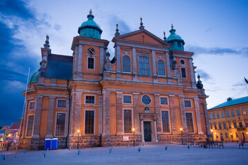 Fototapeta na wymiar Night view of baroque style Kalmar Cathedral, Sweden