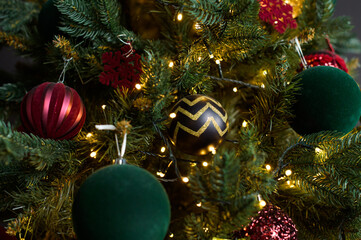 Obraz na płótnie Canvas New Year's toys on the Christmas tree