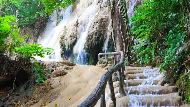 nam tok sai yok noi waterfall