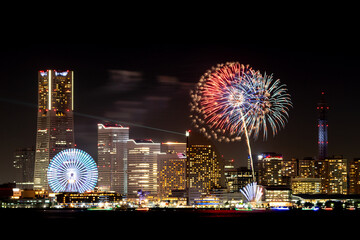 横浜スパークリングナイト花火