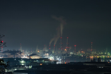 Naklejka na ściany i meble 日本の岡山県倉敷市のとても美しい工場の夜景