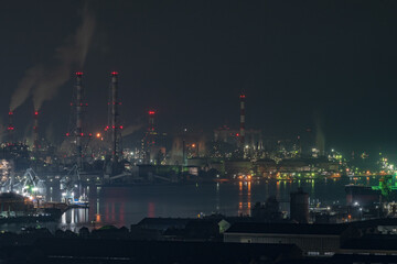 Fototapeta na wymiar 日本の岡山県倉敷市のとても美しい工場の夜景