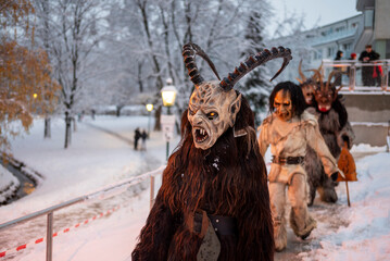 Perchten, Krampuss, Brauchtum