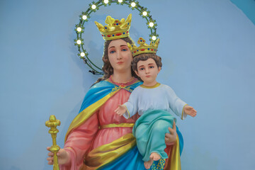 Fototapeta premium Our Lady help of Christians Madonna and Child Catholic religious statue