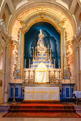 Fototapeta na wymiar altar of the church of Nossa Senhora da Conceição Velha in downtown Lisbon
