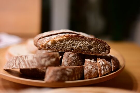 fresh tasty vinschgauer bread on plate 