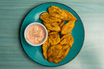 Deep fried plantains with dipping sauce