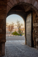  Paseando por el casco histórico de Toledo, España
