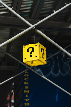 city Mario question mark 